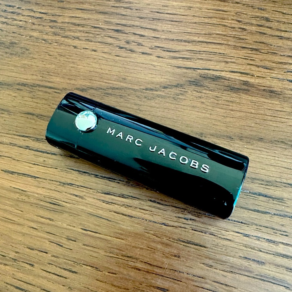 Marc Jacobs Le Marc lipstick in shade Boy Gorgeous